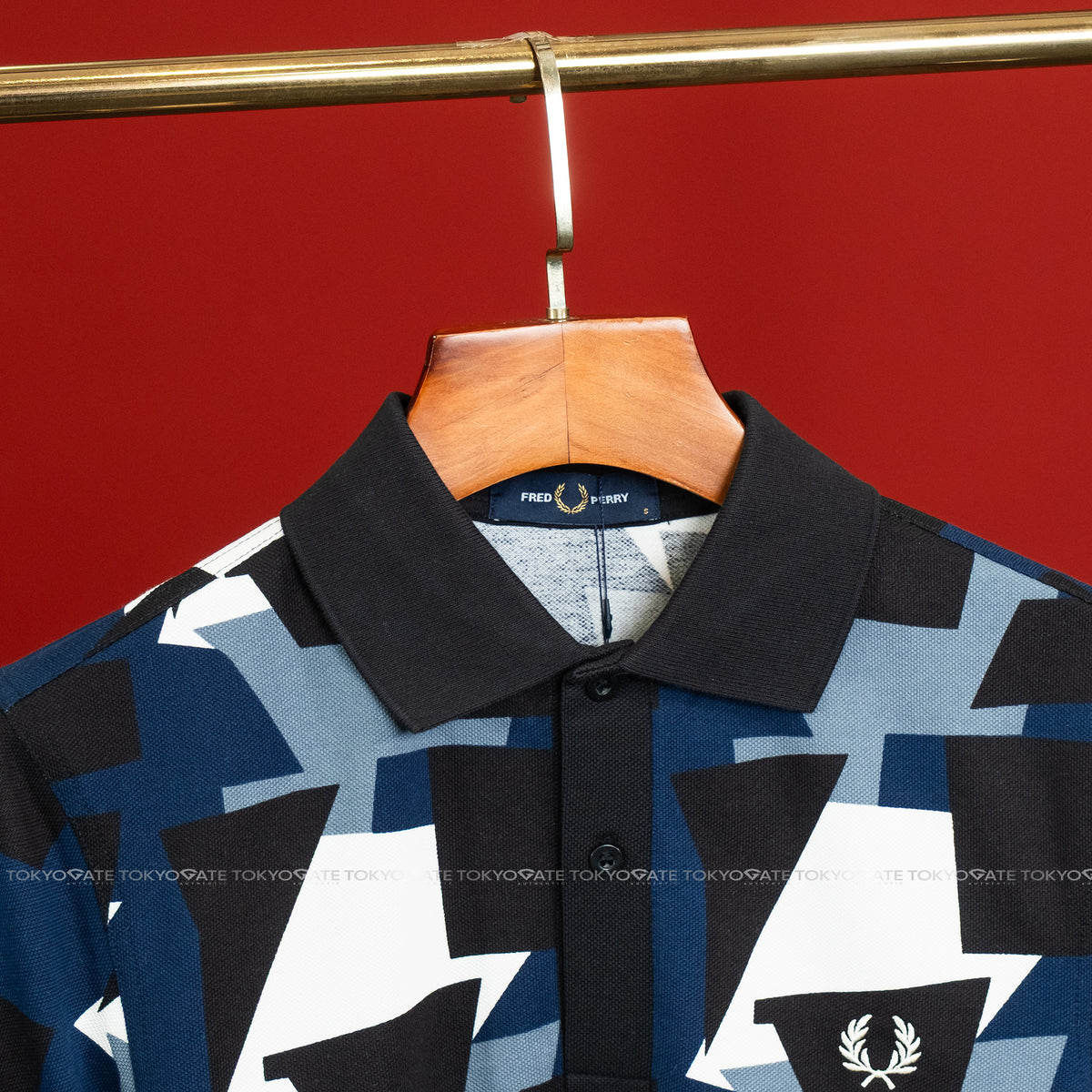 Áo polo Fred Perry M2660 560 Fragment Print Ecru Regular Fit