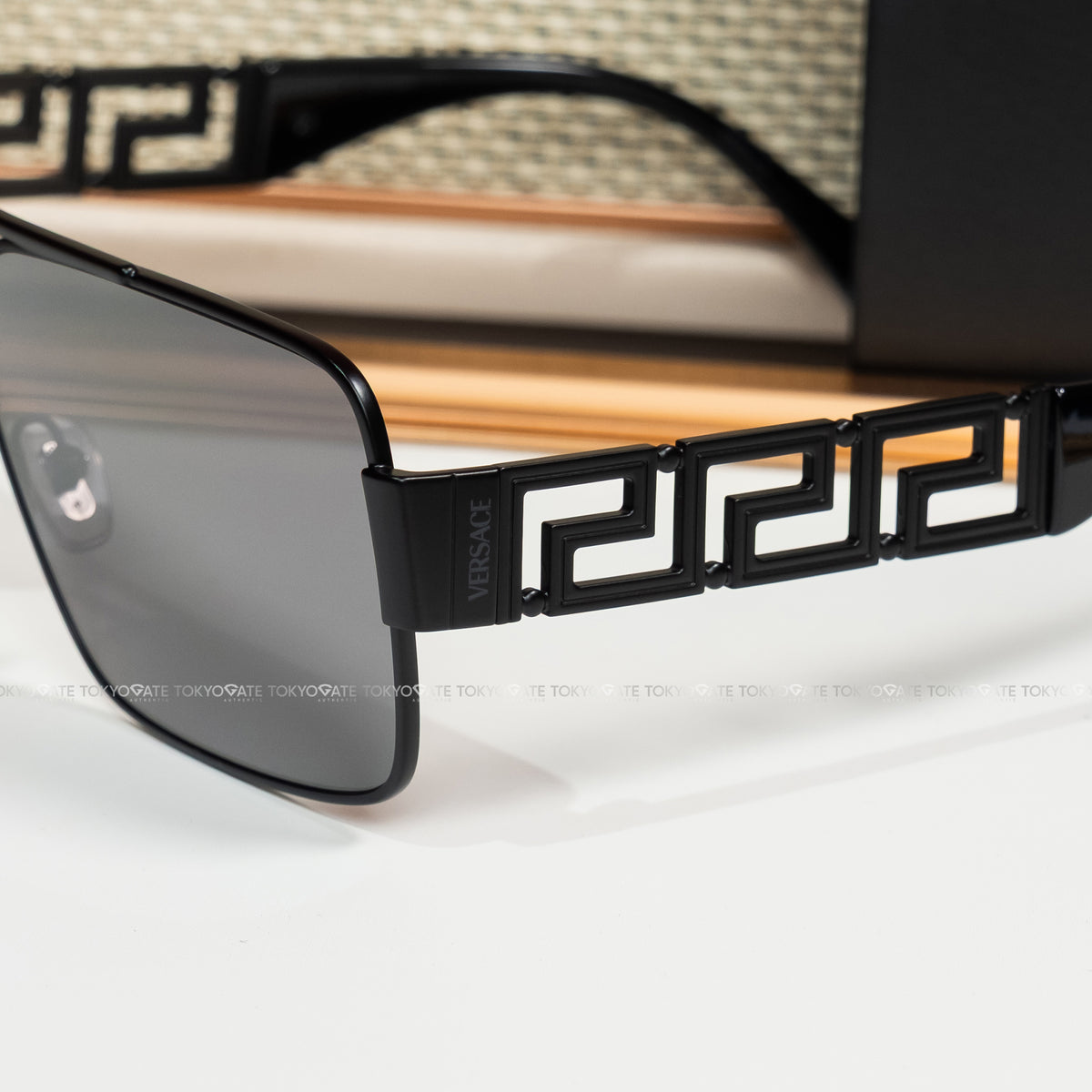 Kính Versace 0VE2290 1261/6G Matte Black Dark Grey Mirror Silver Sunglasses