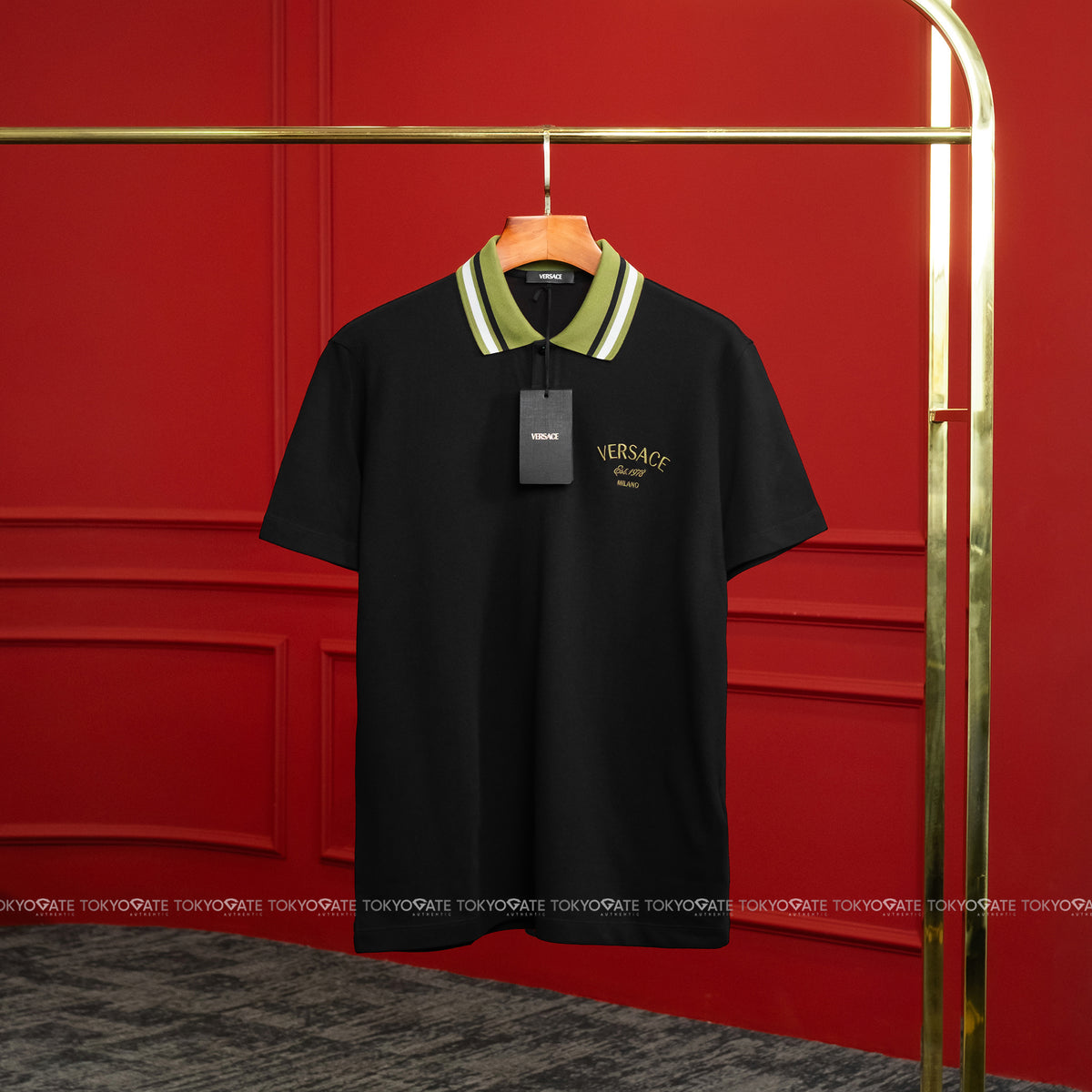 Áo polo Versace 1011851 1A18805 2B0FO Milano Embroidery Black Dark Olive Regular Fit