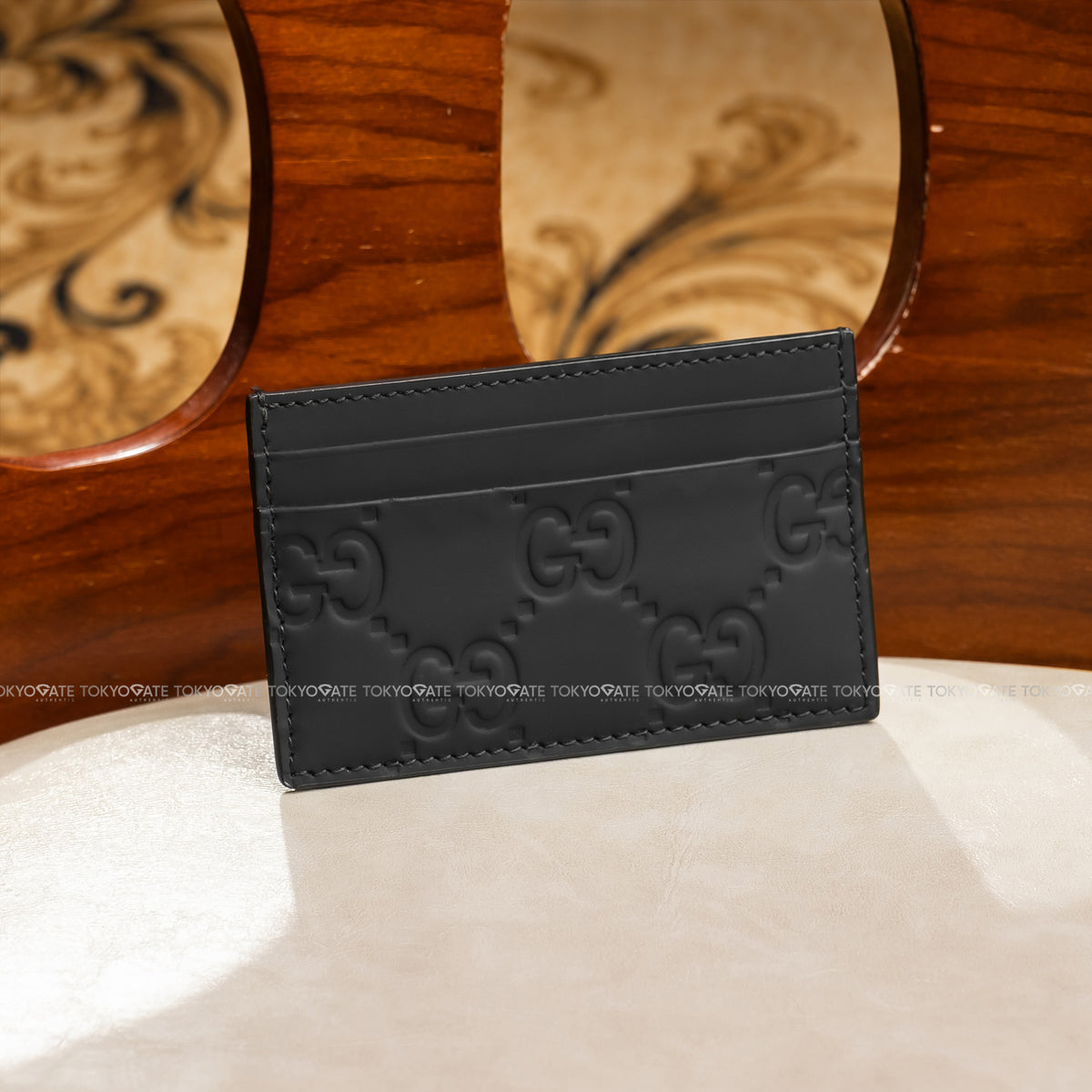 Ví đựng card Gucci 771315 AACOL 1000 GG Rubber-Effect Card Case Black