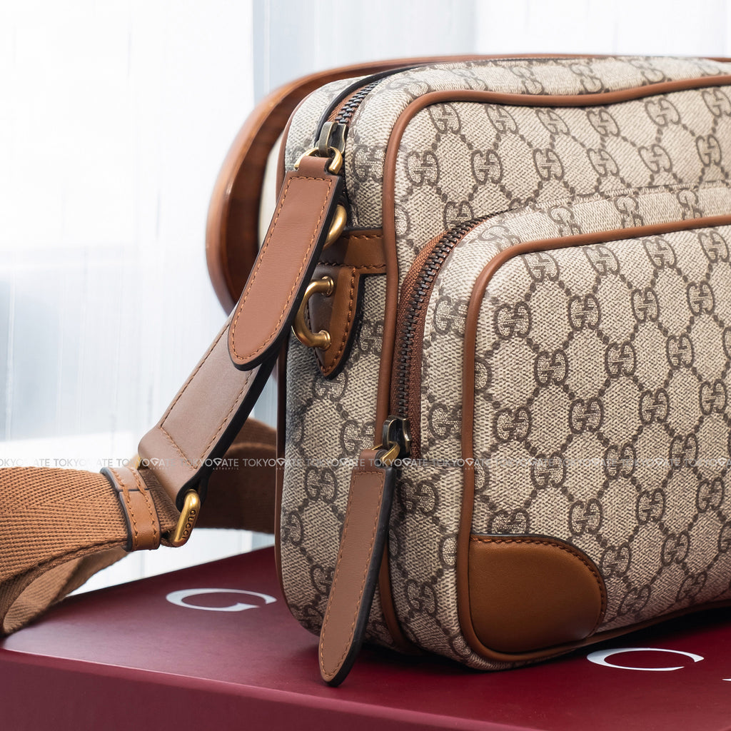 Túi Gucci 821160 FAED3 9786 GG Emblem Medium Crossbody Bag Beige Dark Brown