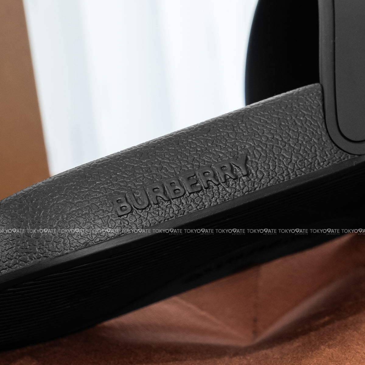 Dép Burberry Furley Logo Slide 8053501 Black