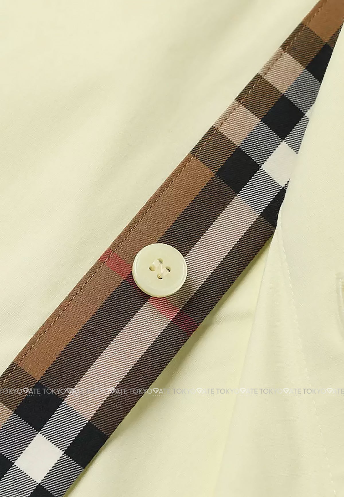 Áo sơ mi Burberry 8104379 Shefford Frosted Lemon Slim Fit